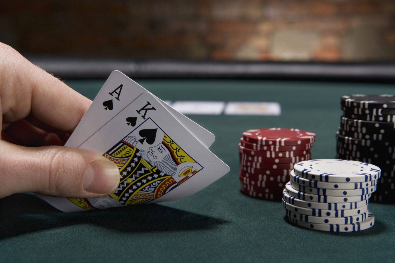 Membongkar 10 Mitos Poker Umum