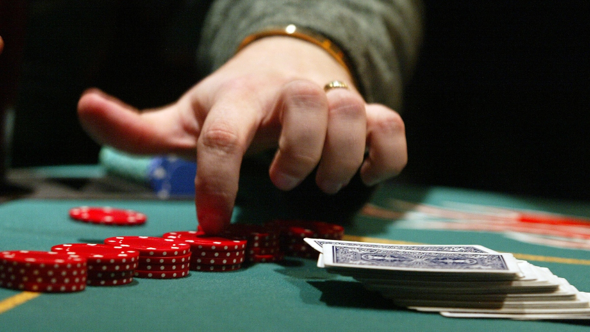 Cara Bermain Poker Online: 4 Tips Untuk Pemula
