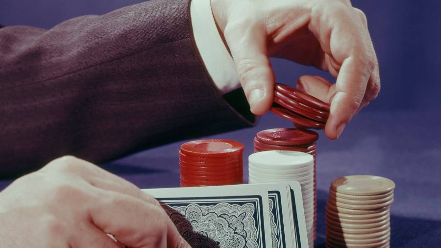 Teka-teki dan poker apa yang mengajari kita tentang misinformasi