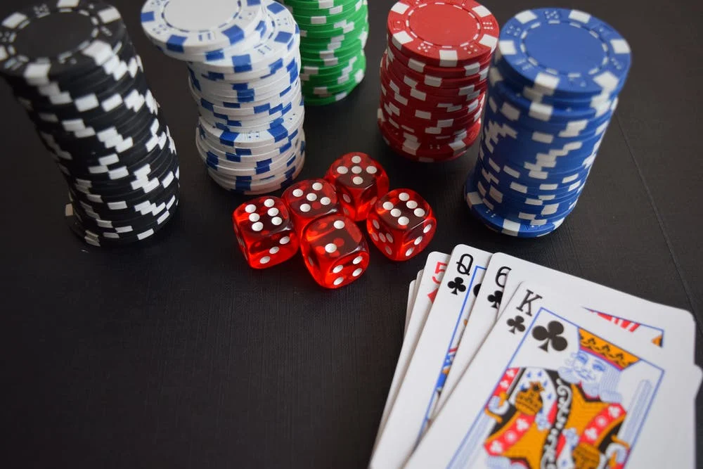 Apa yang Harus Dihindari Saat Mengevaluasi Hasil Poker