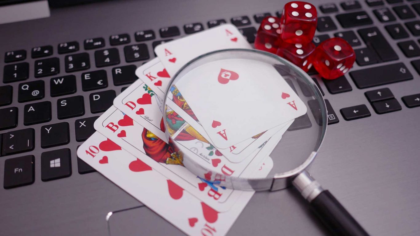 Bisakah Anda bermain poker online dan permainan lain di India dari gadget seluler?