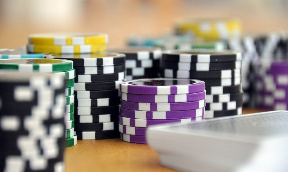 Tether, USDC - Apakah analogi 'keripik poker' Gensler untuk stablecoin benar-benar salah?